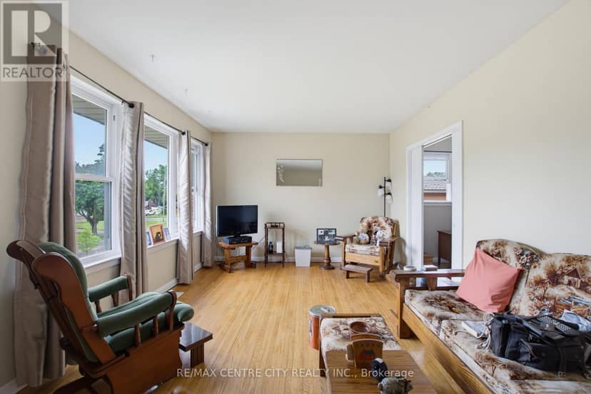 204 Burnside Drive — photo 23 of 40