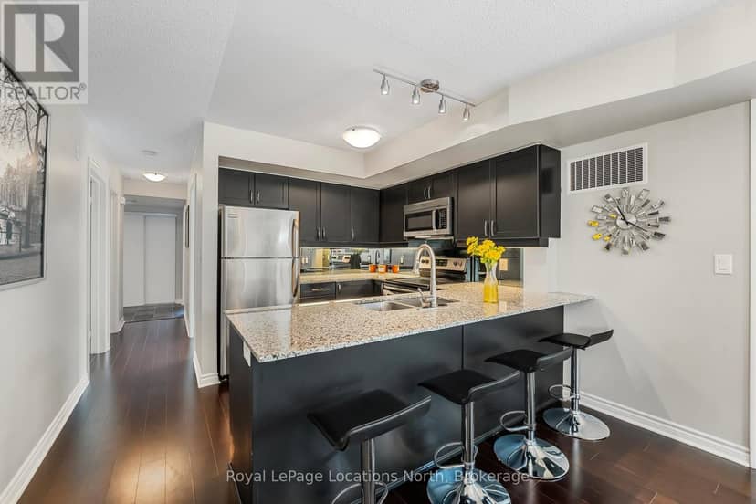 201 - 4 Brandy Lane Drive, Collingwood, photo 7