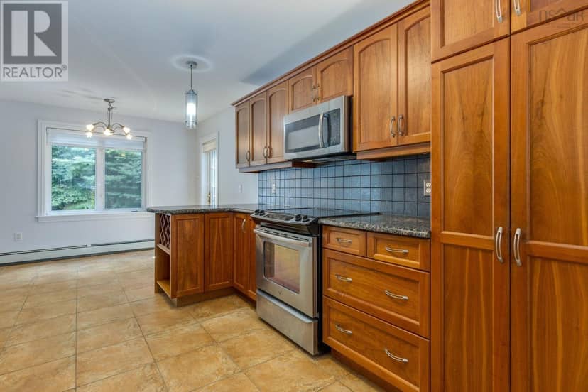 88 BellBrook Crescent — photo 9 of 40