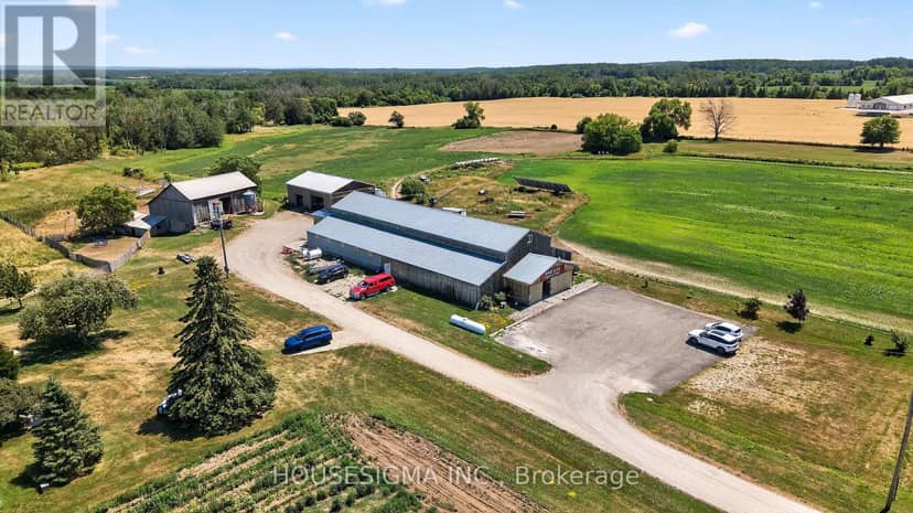 1617 42 County Road, Clearview