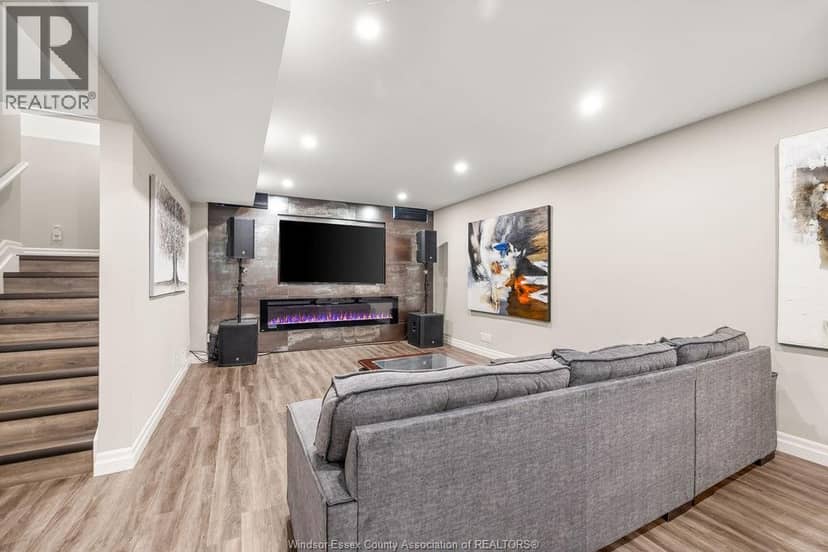 226 Rafih Crescent — photo 37 of 40