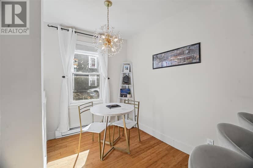 112 Bond Street — photo 3 of 27