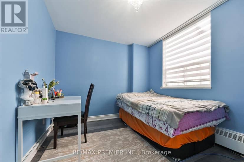 716 - 80 Grandravine Drive — photo 9 of 12