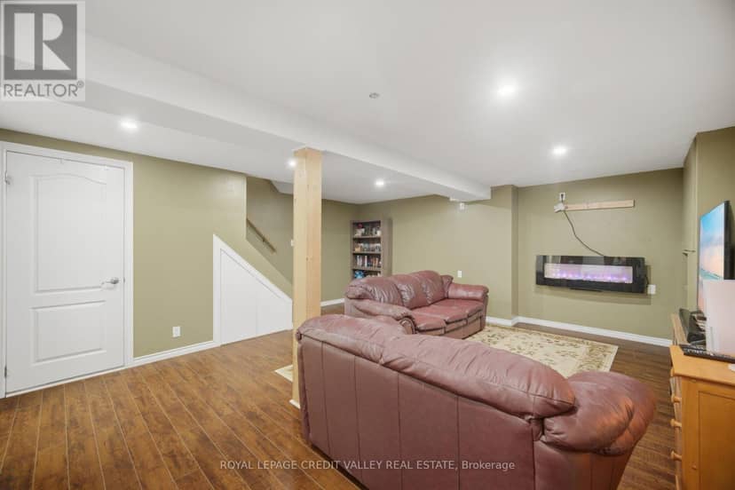 4 - 2 Parkview Drive — photo 26 of 31