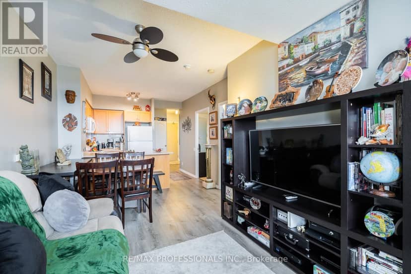 1019 - 1600 Keele Street, Toronto, photo 4