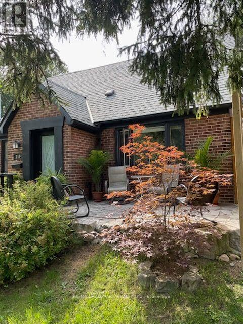 110 Lakeside Avenue — photo 2 of 40