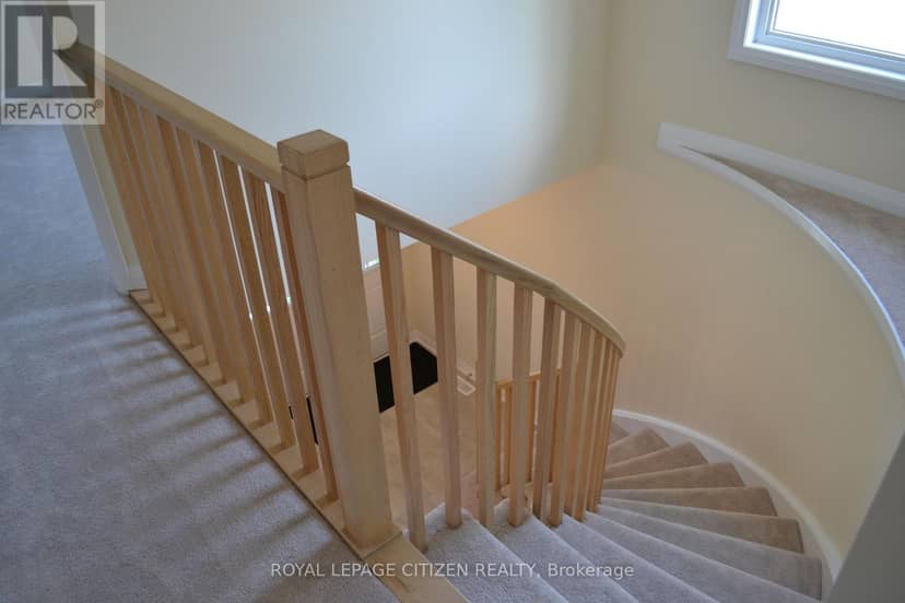 13 Revol Road — photo 6 of 14