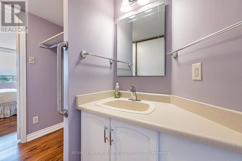 609 - 310 Mill Street S — photo 15 of 40