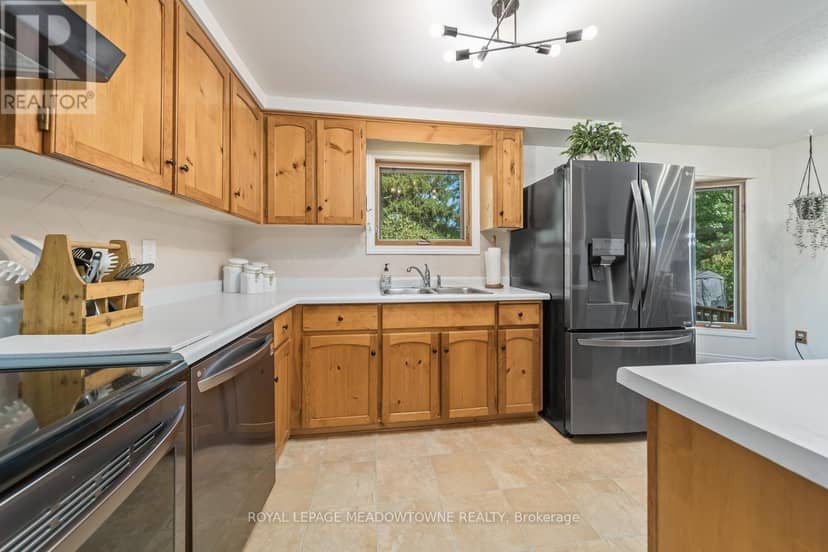 164 Henry Street — photo 15 of 40
