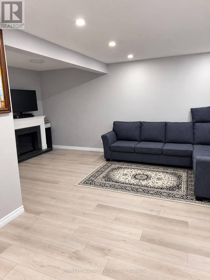 2 - 550 Second Street — photo 7 of 24