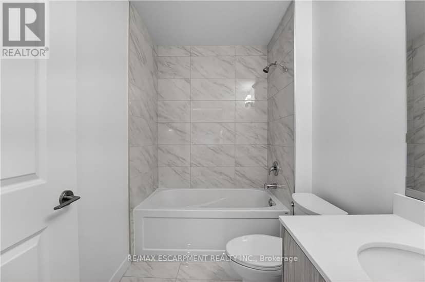 304 - 461 Green Road — photo 17 of 40