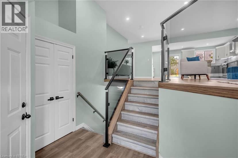 4 DOWDEN Avenue, Brantford, photo 6