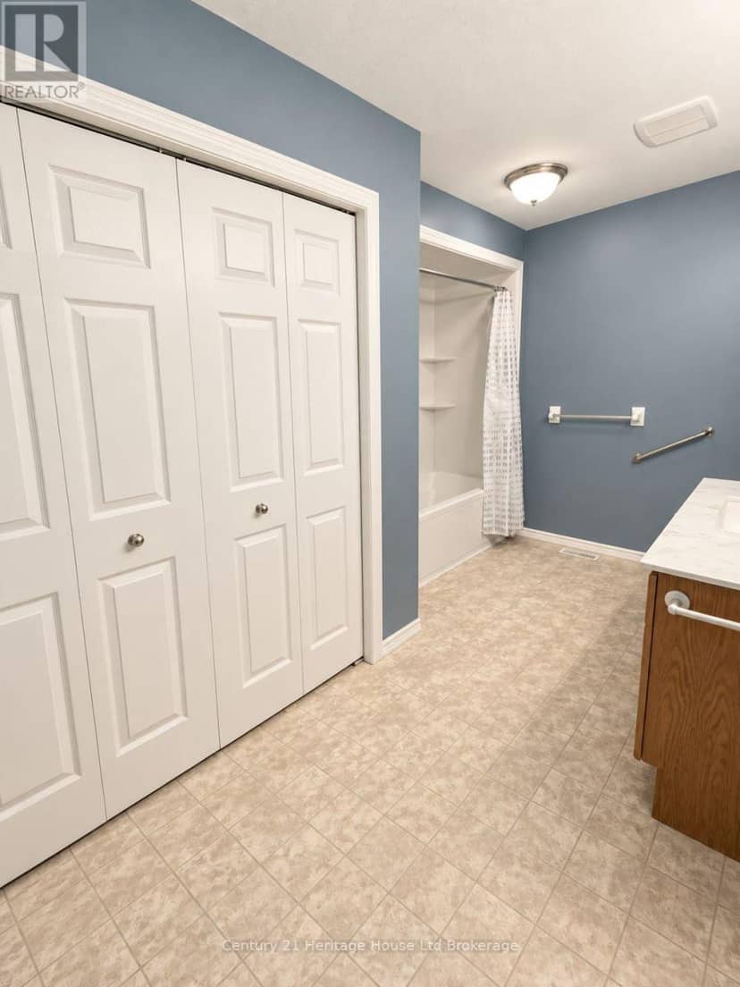 28 - 928 Lorene Street — photo 18 of 33