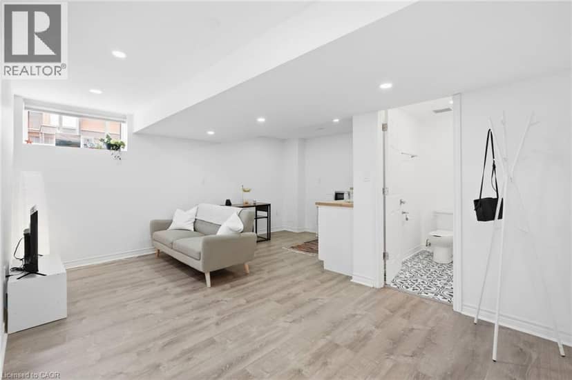 1 BURLEY Lane — photo 32 of 40