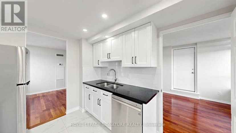 411 - 7 Bishop Avenue — photo 13 of 40