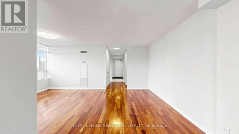 411 - 7 Bishop Avenue — photo 18 of 40