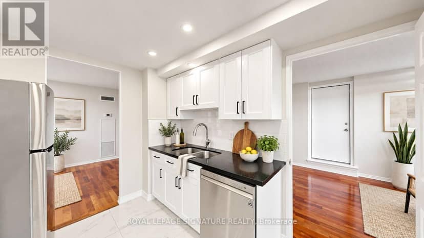 411 - 7 Bishop Avenue — photo 12 of 40