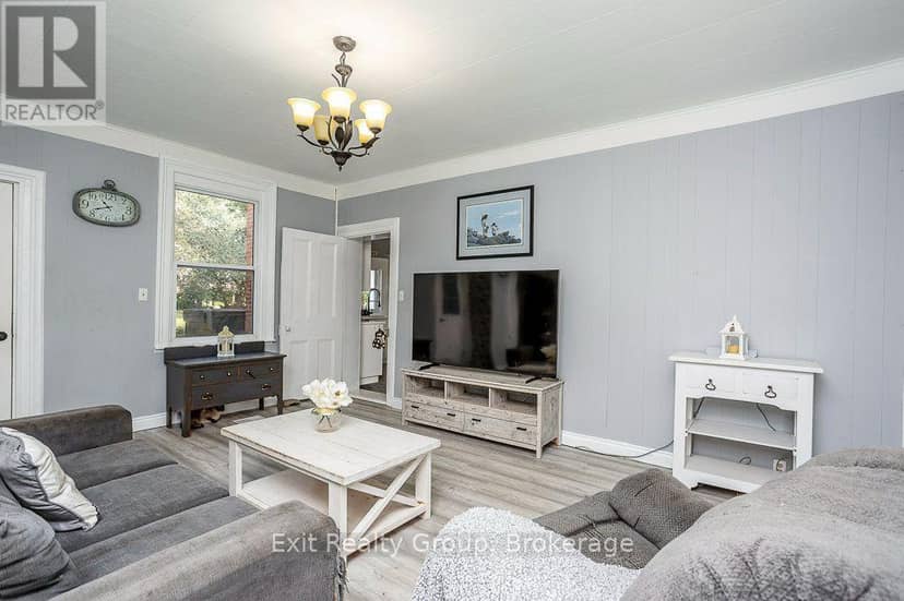 179 Edward Street — photo 9 of 40