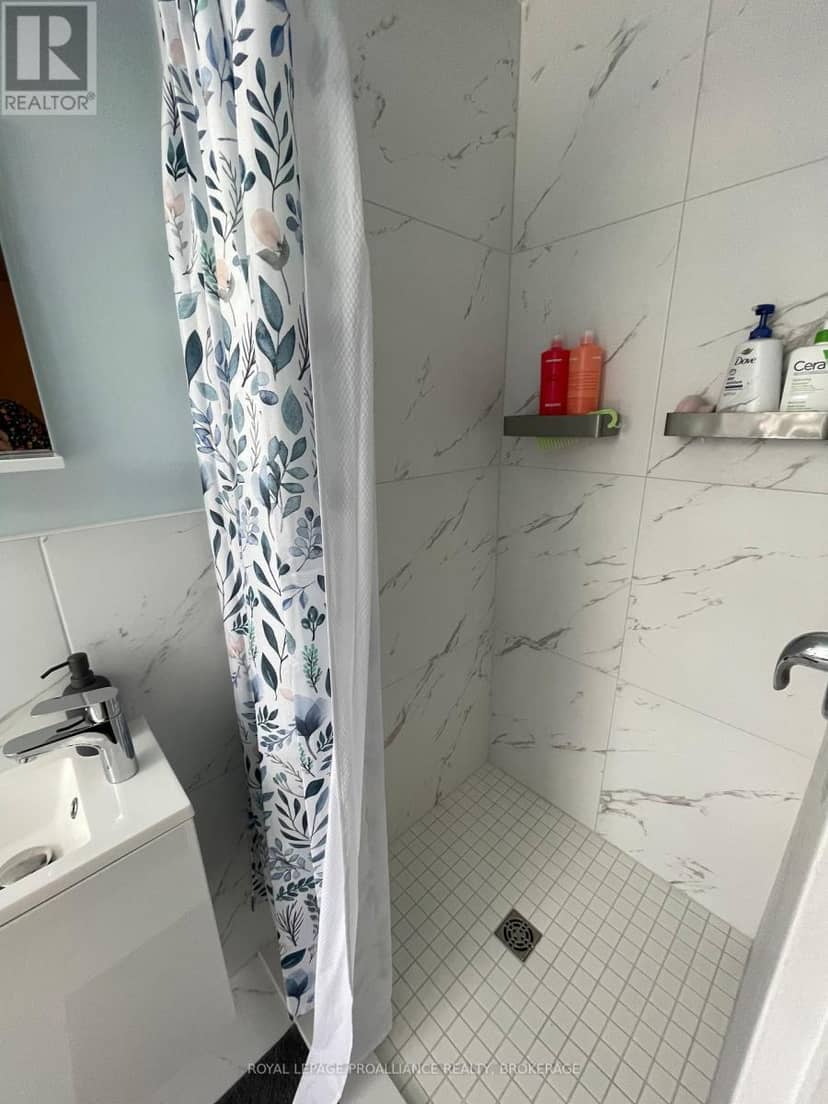 260 Collingwood Street — photo 26 of 32