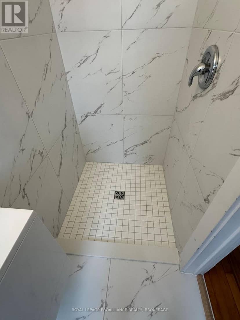 260 Collingwood Street — photo 27 of 32