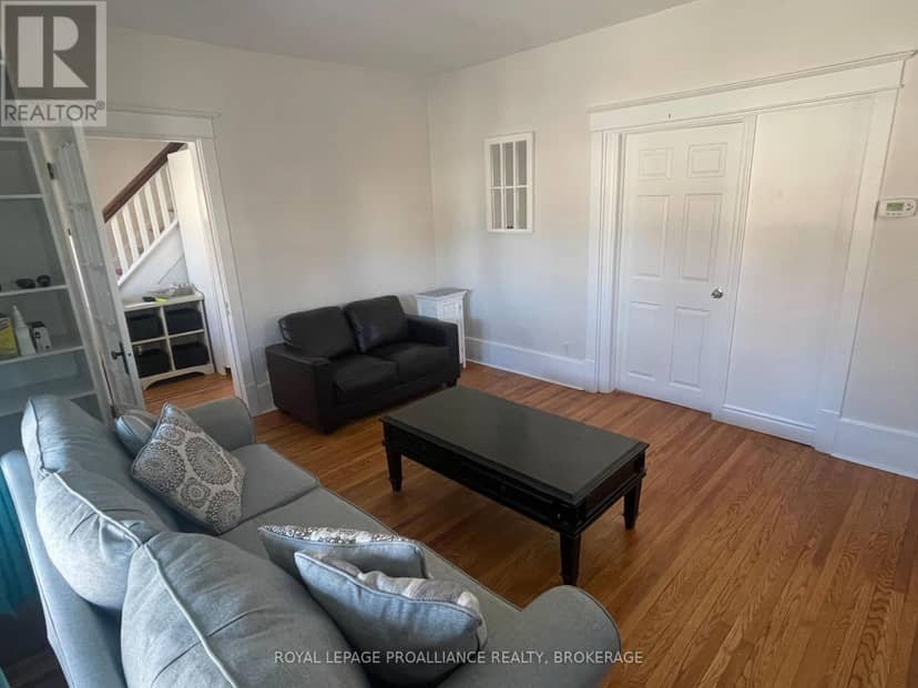 260 Collingwood Street — photo 9 of 32
