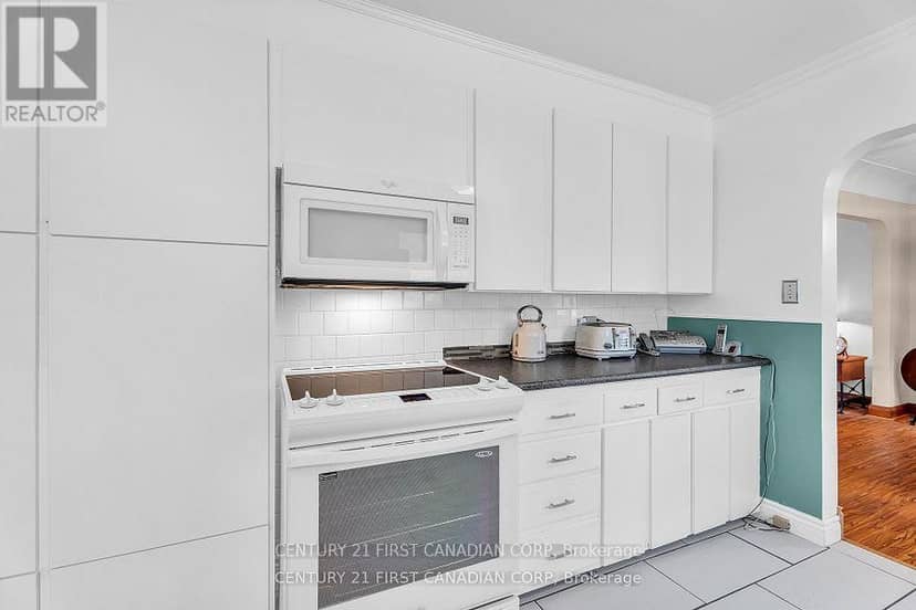 648 Westwood Drive — photo 17 of 38