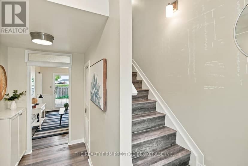 148 - 900 Pond View Road, London South, photo 7