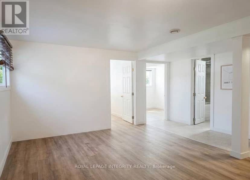 176 Oakridge Boulevard — photo 12 of 18