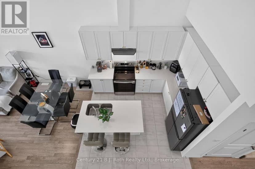543 Hudson Crescent — photo 21 of 38