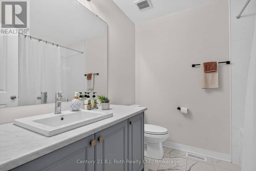 543 Hudson Crescent — photo 29 of 38