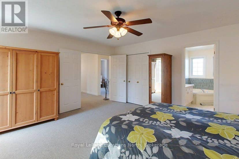 61 Marina Crescent — photo 16 of 33