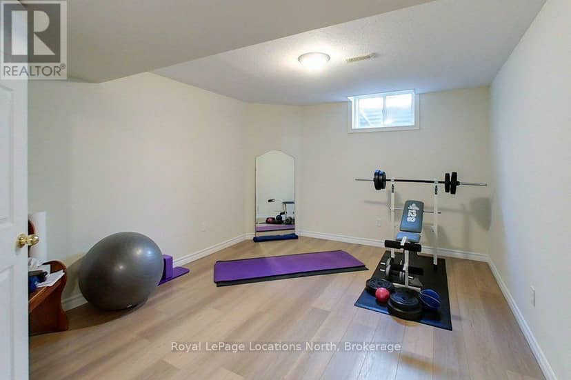 61 Marina Crescent — photo 26 of 33