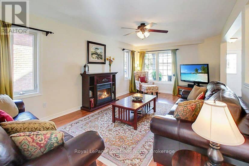 61 Marina Crescent — photo 6 of 33
