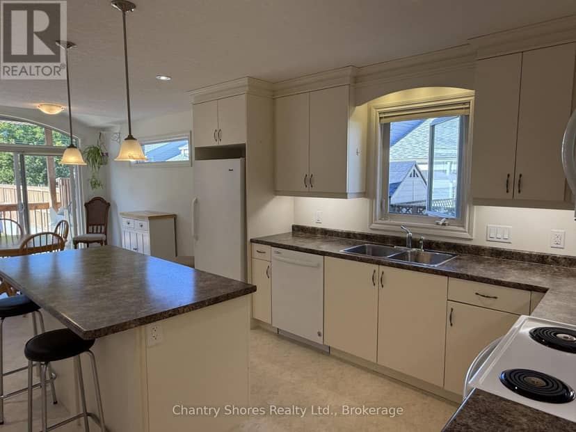 806 Arlington Street — photo 17 of 40