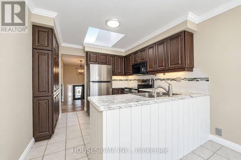 42 Cherry Blossom Crescent — photo 11 of 40