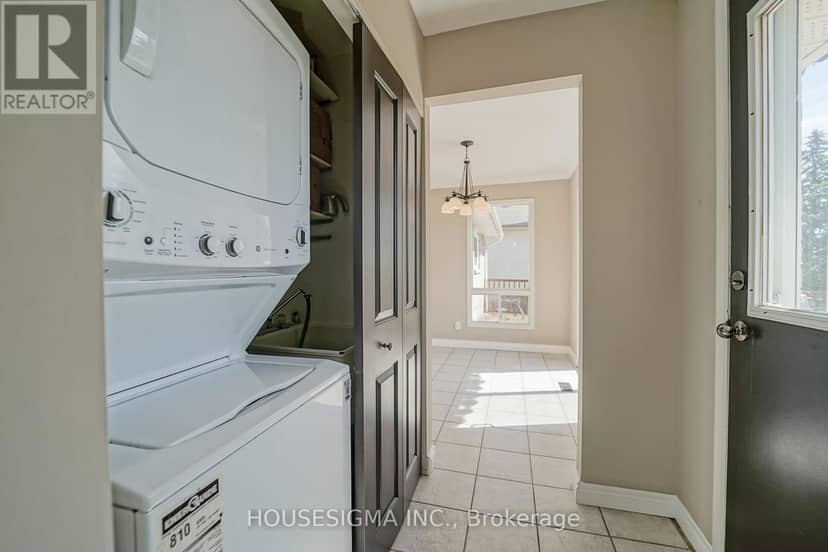 42 Cherry Blossom Crescent — photo 17 of 40