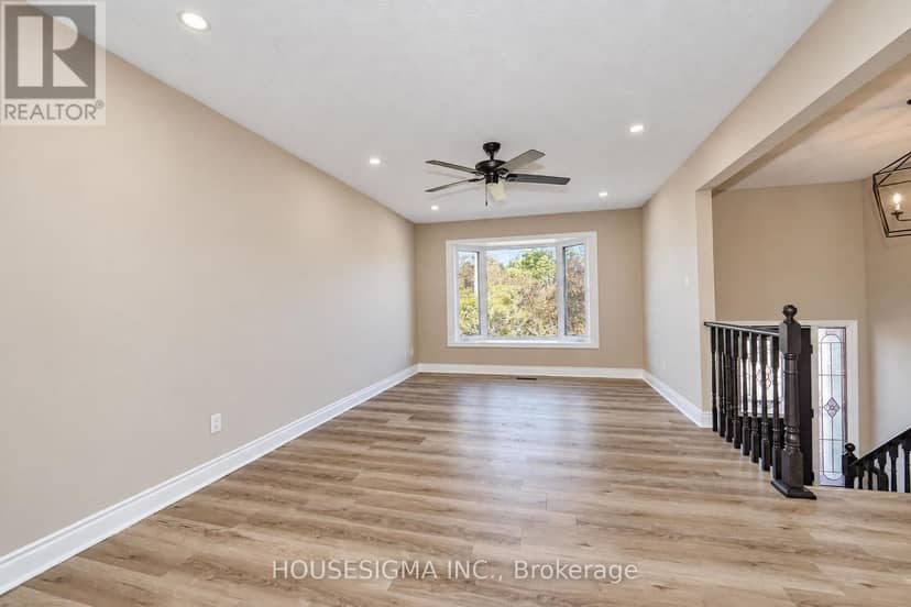 42 Cherry Blossom Crescent — photo 6 of 40