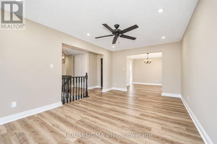 42 Cherry Blossom Crescent — photo 7 of 40