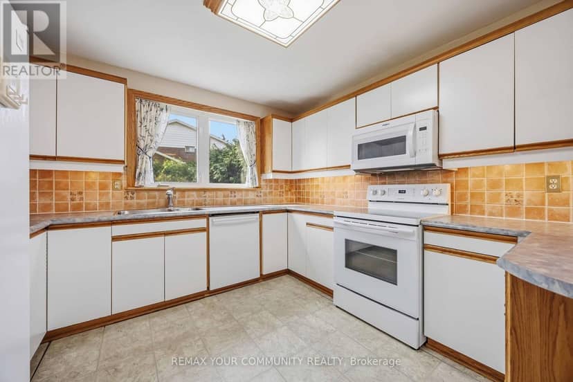 588 Huntingwood Drive — photo 17 of 40
