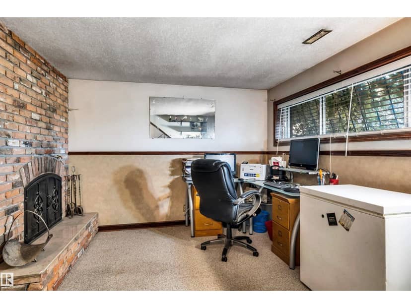 10332 29 ST NW — photo 32 of 40
