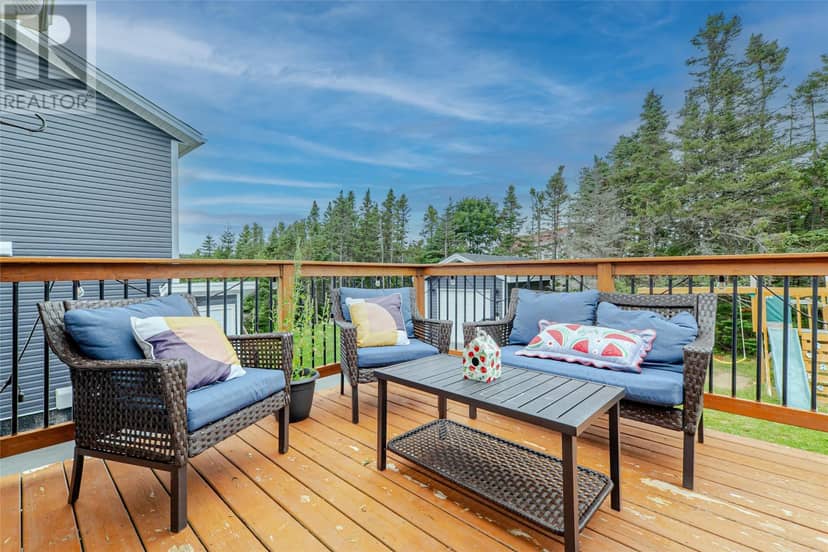 33 Ursula Crescent, Portugal Cove-St. Philips, photo 2
