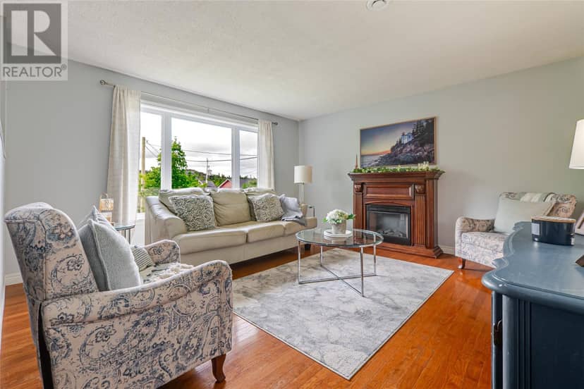33 Ursula Crescent, Portugal Cove-St. Philips, photo 5