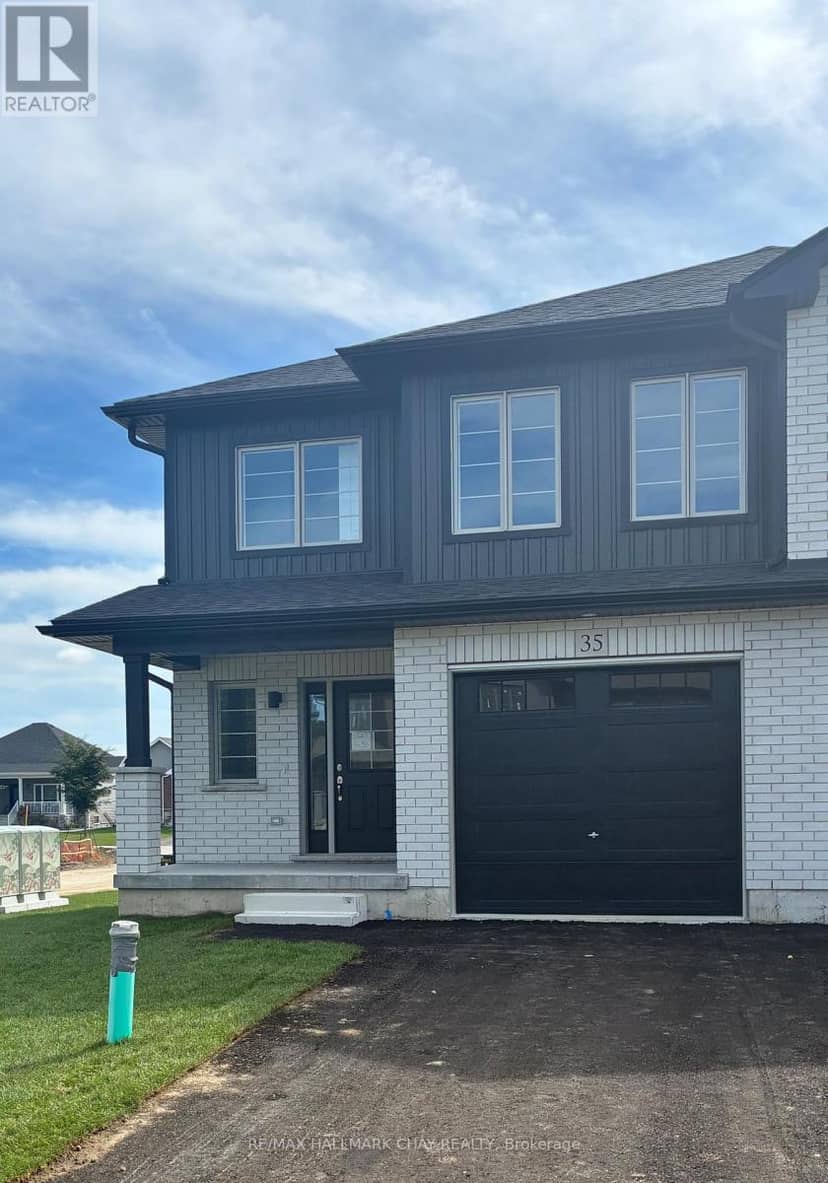 35 Strath Crescent, Springwater
