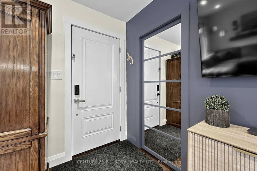 25 Glengrove Avenue — photo 9 of 40