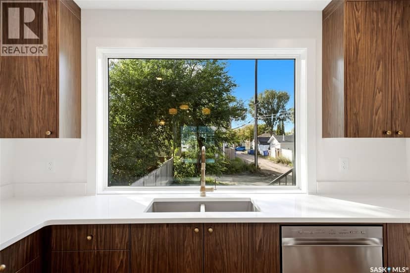 1324 Empress STREET — photo 12 of 40