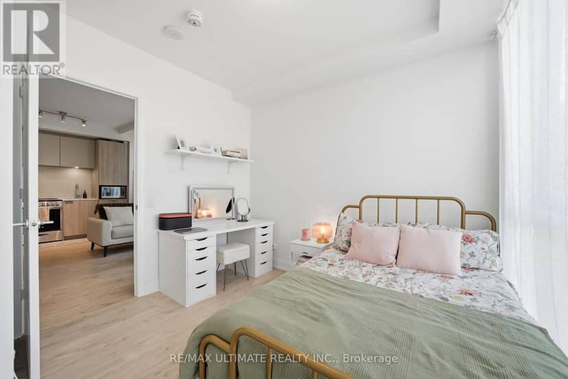 402 - 70 Annie Craig Drive — photo 15 of 40