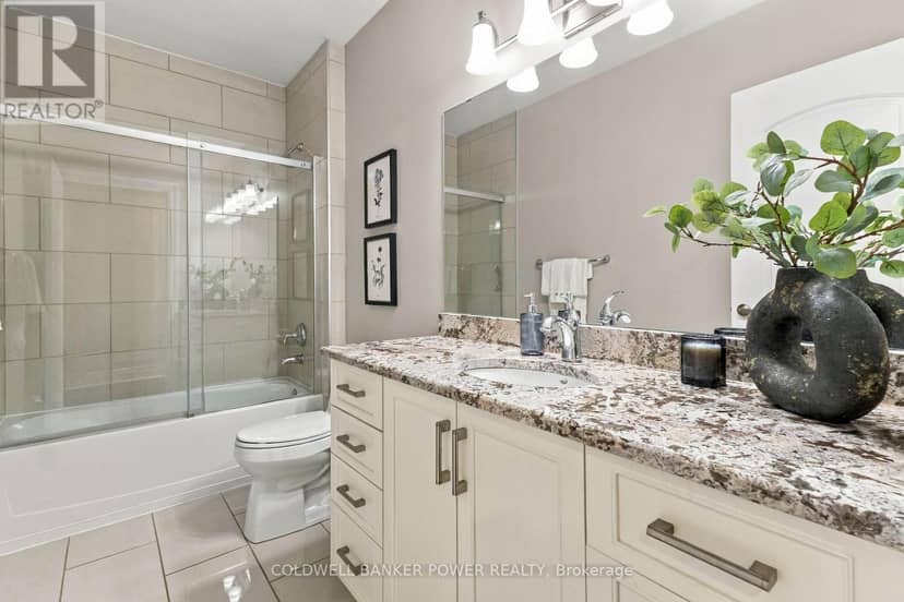 1305 - 240 Villagewalk Boulevard — photo 32 of 40