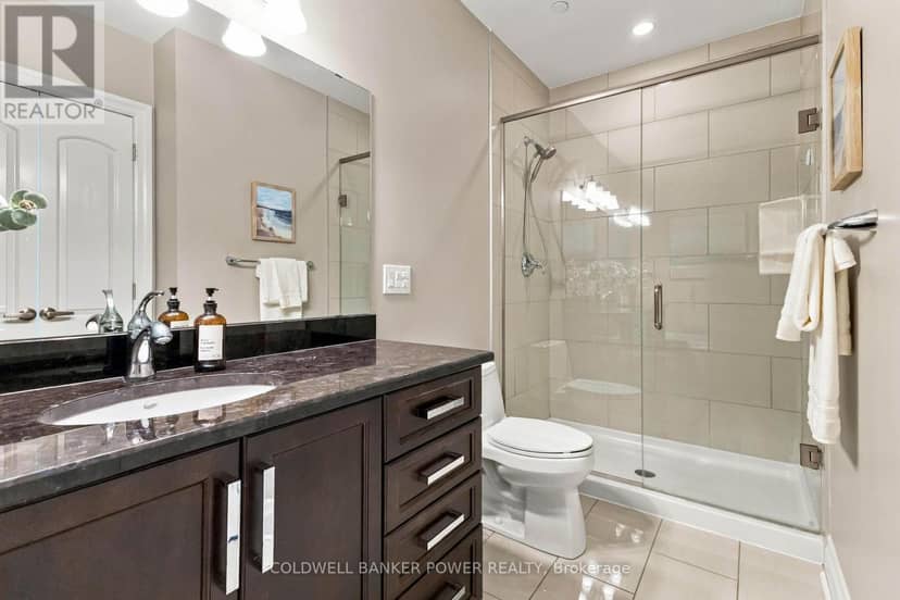 1305 - 240 Villagewalk Boulevard — photo 27 of 40