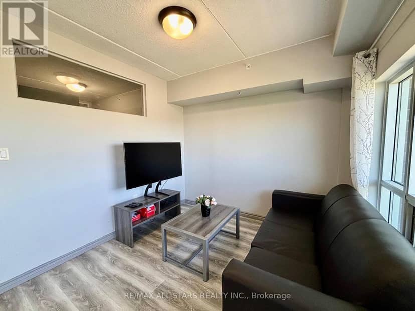 507 - 275 Larch Street — photo 4 of 14