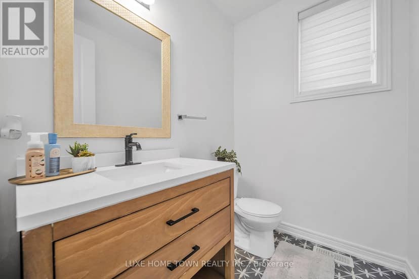 136 Harpin Way E — photo 6 of 40